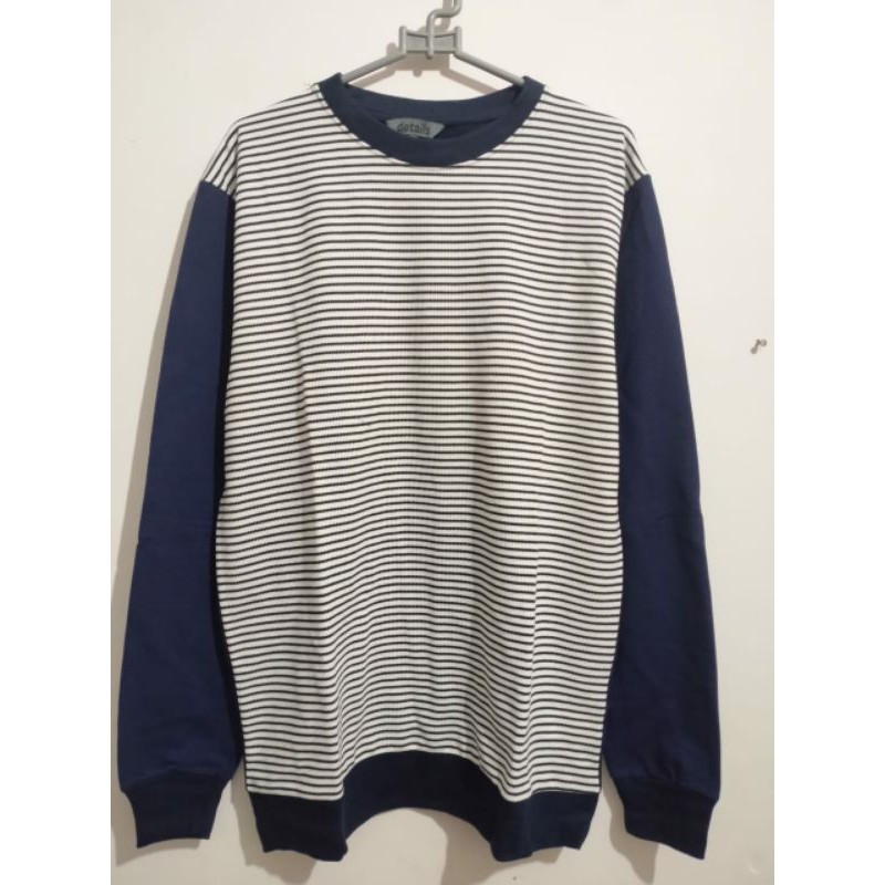 Details Sweater sz L, XL