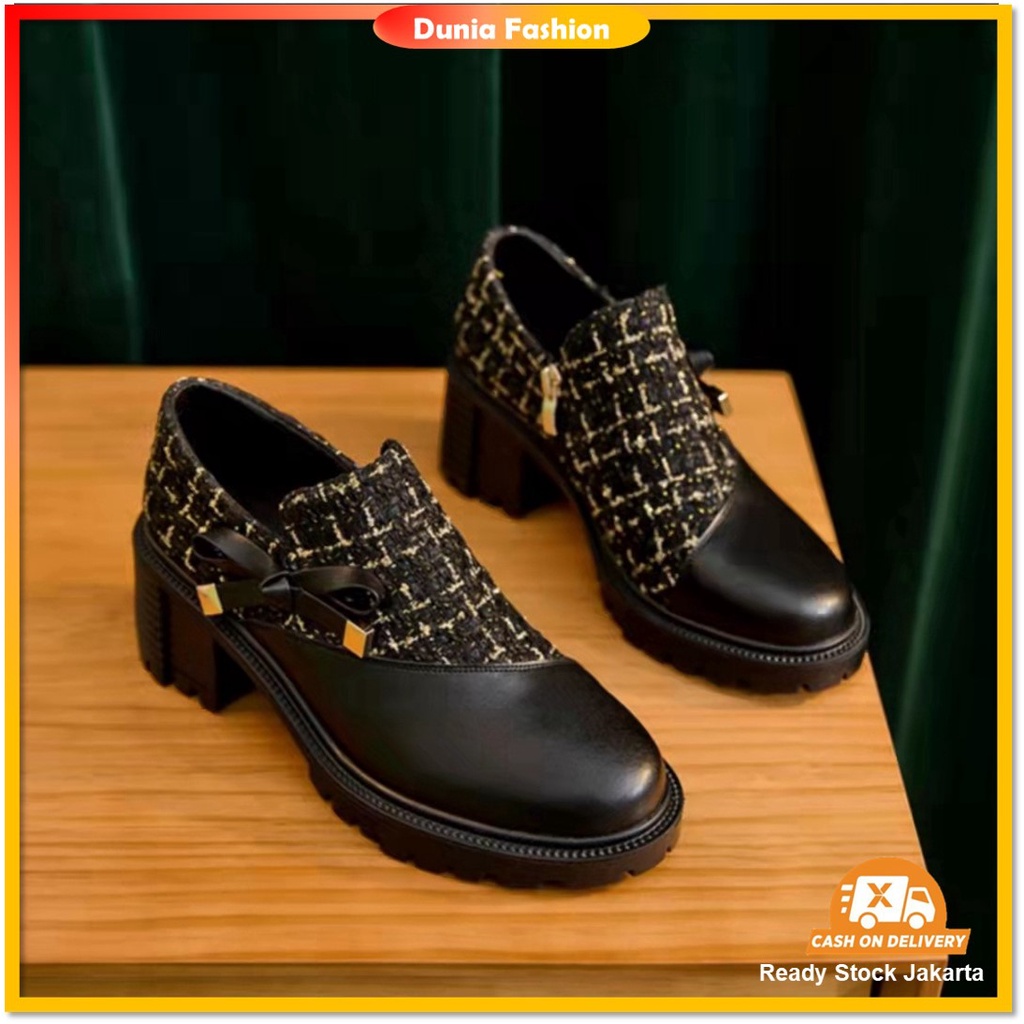 [DUNIA FASHION] Sepatu Docmart / Sepatu Loafers Wanita / Sepatu Wanita Import Premium Quality DF 584