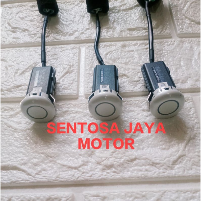 SENSOR PARKIR BUMPER BEMPER TOYOTA FORTUNER  TRD 2012 2013 2014 2015 ASLI ORIGINAL HARGA 1 PCS