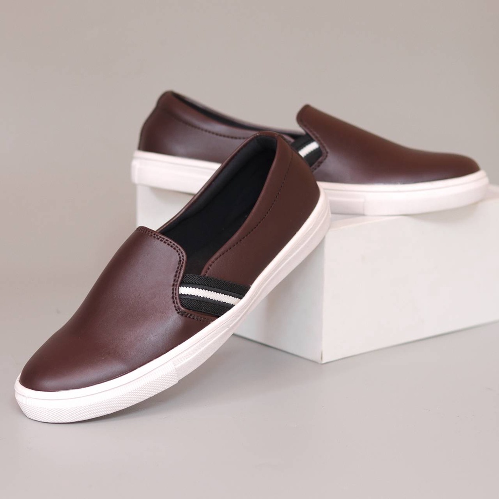 KIEV|Sepatu Slip On Pria Selop Slop Pria Kerja Kantor Semi Formal Kulit Syintetik