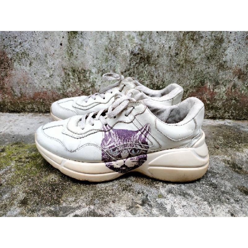 Sepatu Gucci Italy Second Size 42-43 Minus