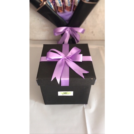 

Gift Box surprise / snack box