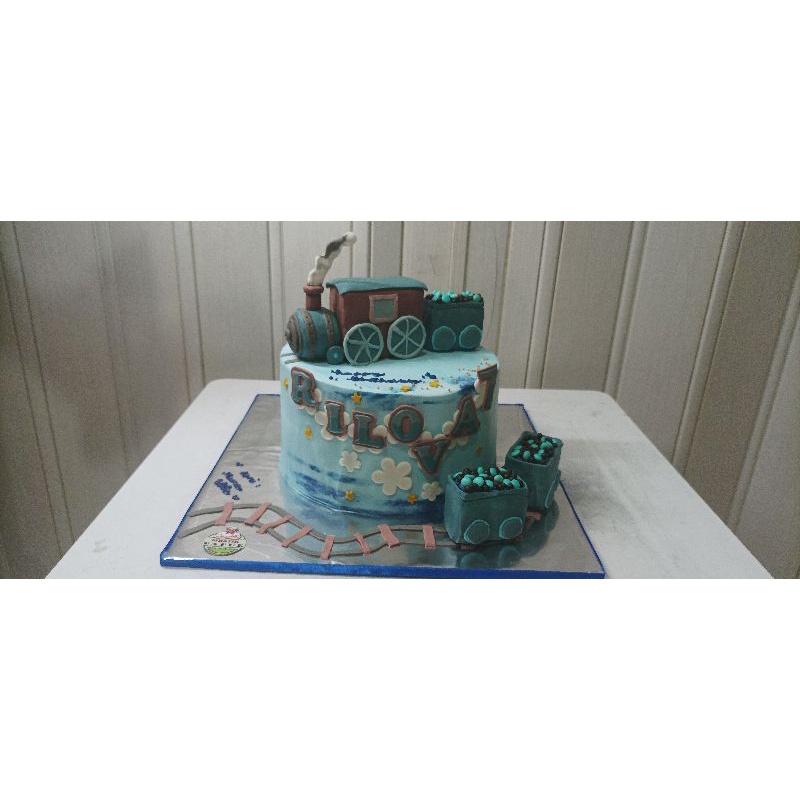 

kue tart kereta api fondant