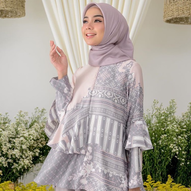 Jeumpa blouse by wearingklamby