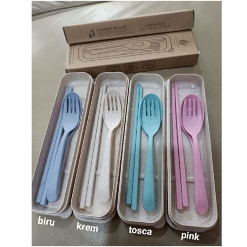 Sendok Makan set garpu set bahan Bamboo/ Souvenir Ulang Tahun Anak / Sendok set / Cutlery set