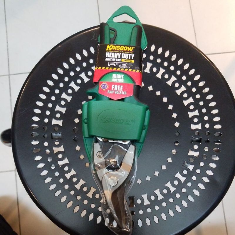 

gunting baja