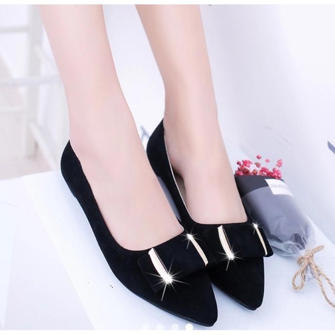 

HOT FLATSHOES PITA CARLA HITAM