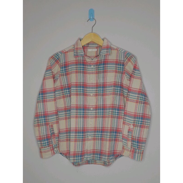 KEMEJA FLANEL CREAM KOTAK  / KEMEJA THRIFT