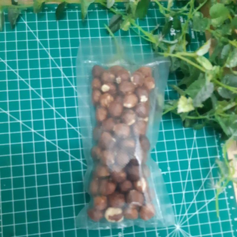 

kacang Hazelnut 100gr