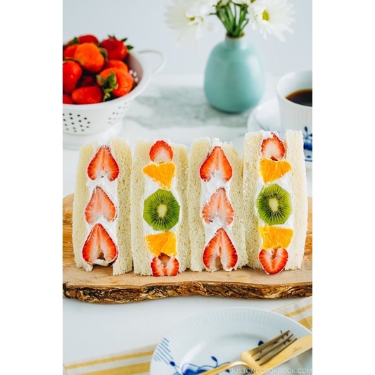 

Sandwich Buah