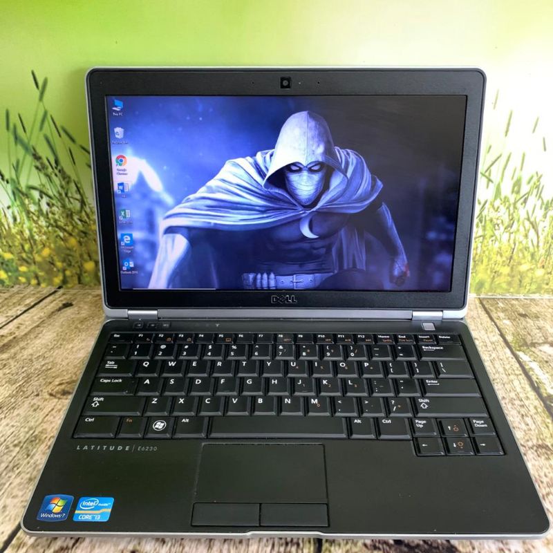 Dell Latitude E 6230 Core i5 Gen 3 RAM 4GB LAPTOP MULUS DDR3