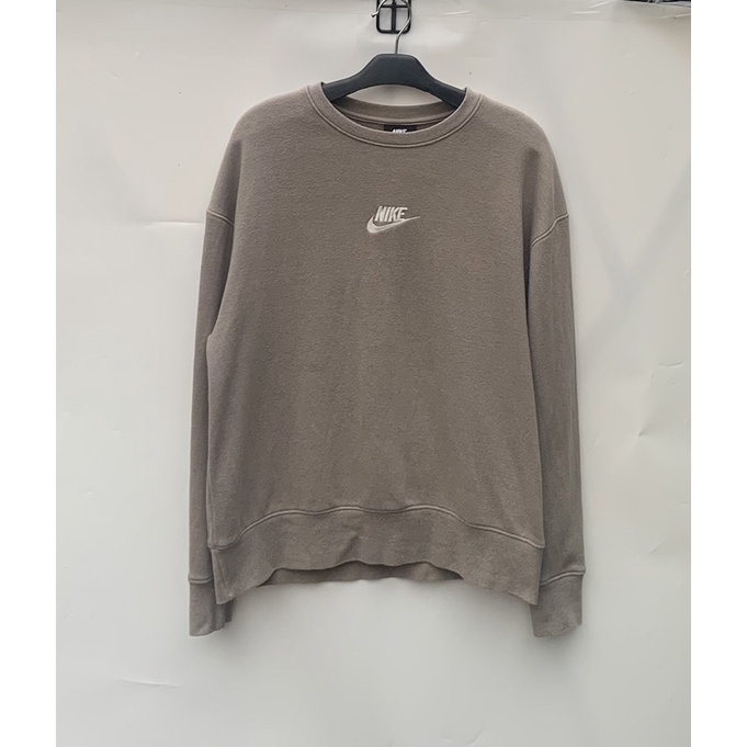 crewneck nike center second