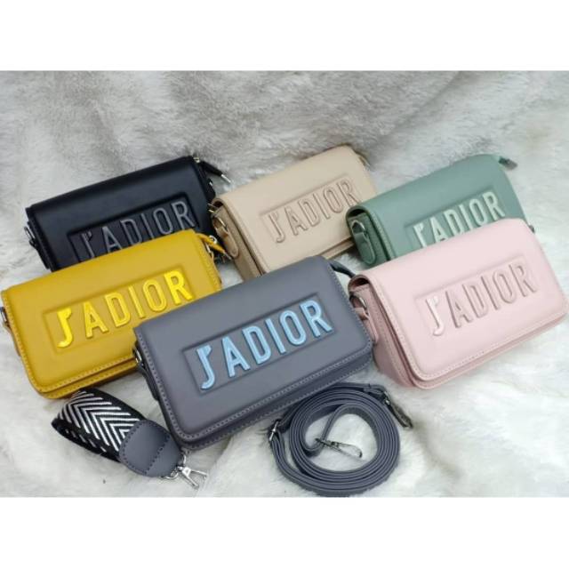 J'ADIOR SLING BAG