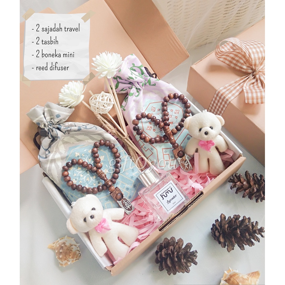 

KADO PERNIKAHAN | GIFT KADO WEDDING | KADO HAMPERS COUPLE | KADO ANNIVERSARY HARI JADI | SOUVENIR NIKAHAN LAMARAN | KADO WISUDA GRADUATION | KADO ULANG TAHUN BIRTHDAY ULTAH | KADO CEWEK PINK | PAKET KADO PERNIKAHAN