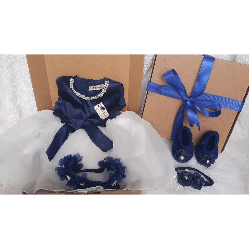 

Paket hampers bayi perempuan