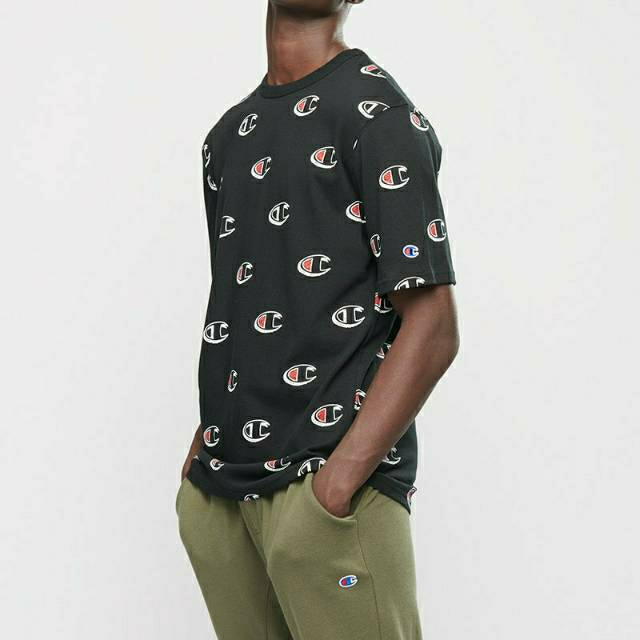 Champion T Shirt Pria & Wanita All Over Print Logo - Original