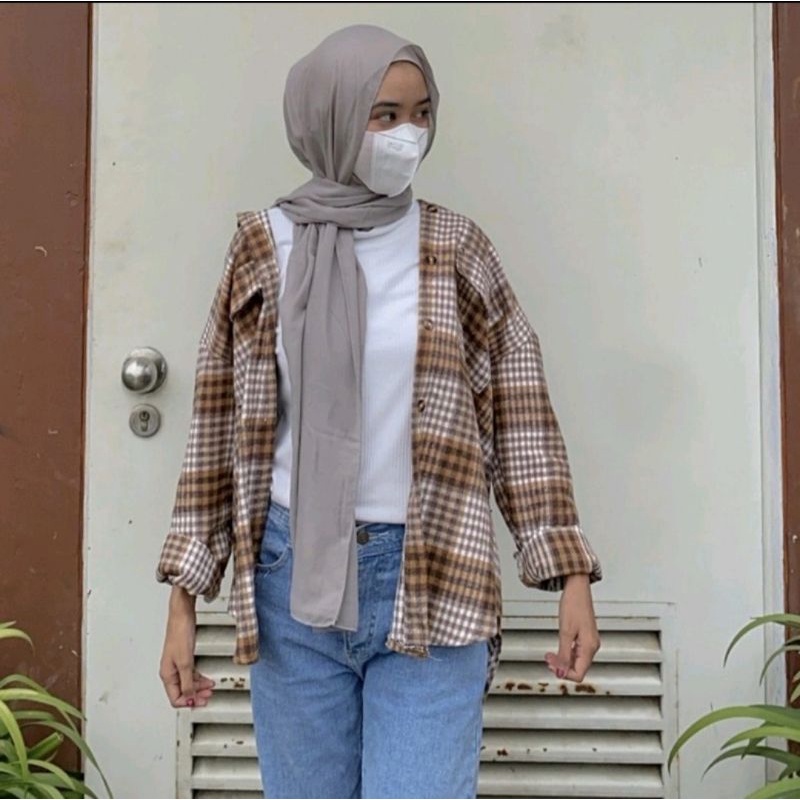preloved kemeja flanel oversize tebal murah. ori yellowf@cy