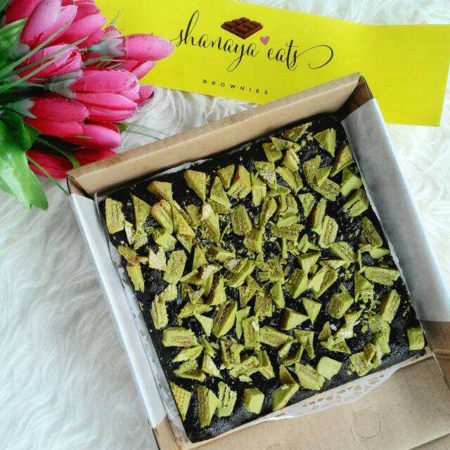 

Brownies Panggang Shanaya Eats Kit Kat Green Tea
