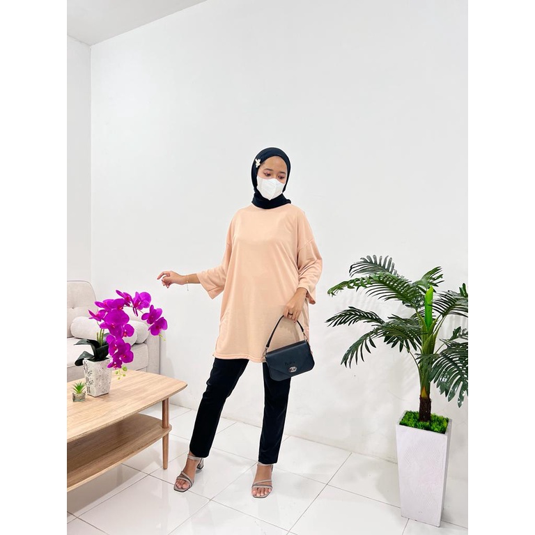 Basic Oversized Top Kaos Polos NonBusui Hijab Friendly