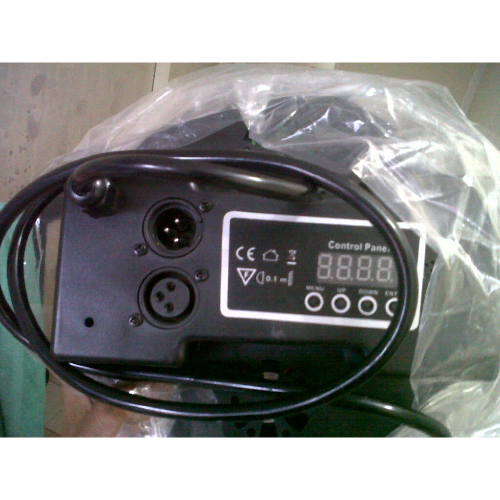 LAMPU PAR 18(STROBO,CHANGE COLOUR) RGB AUTO SOUND