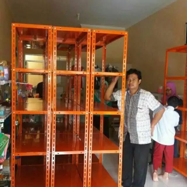 Rak Gudang Super Dengan Sepatu Karet