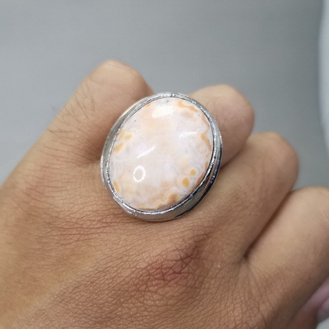 batu Cincin Mani Gajah Putih Besar