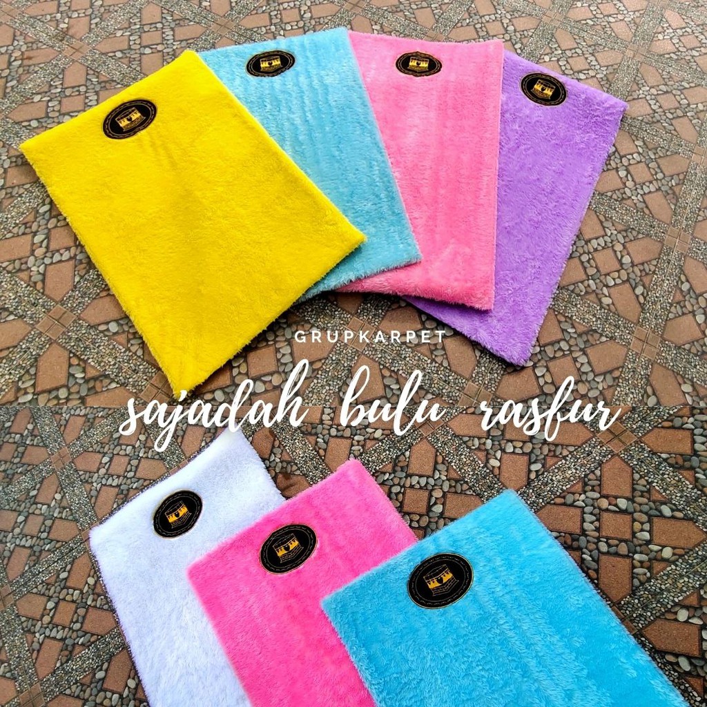 Sajadah bulu rasfur ukuran 65x115 tebal keseluruhan 2,5cm