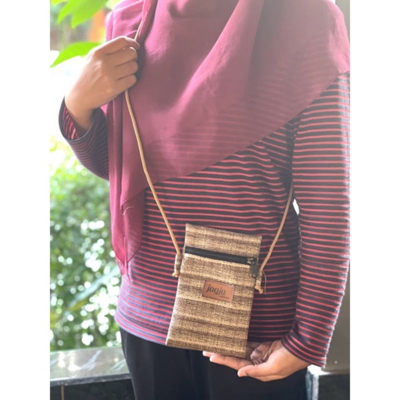 Sling Bag Pria Wanita Bahan Goni Mini Simple / Tas Selempang Goni Wanita