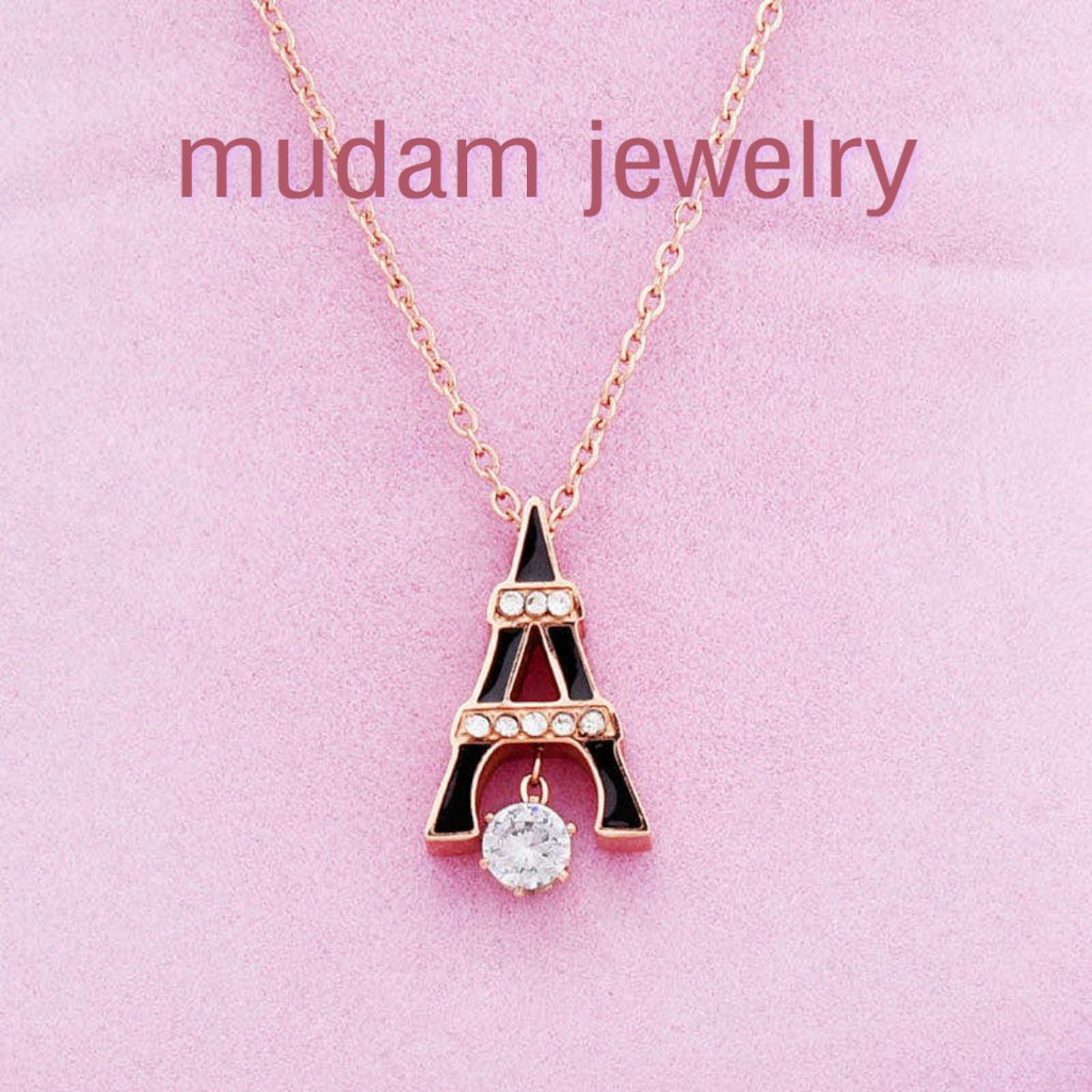 Kalung Titanium Model Menara Eiffel Paris Dengan Kristal