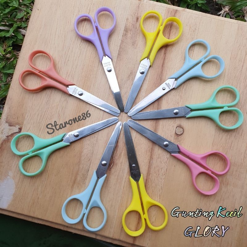 

STARONE86||Glory Gunting Kecil Ujung Tumpul/Gunting Anak Warna-warni
