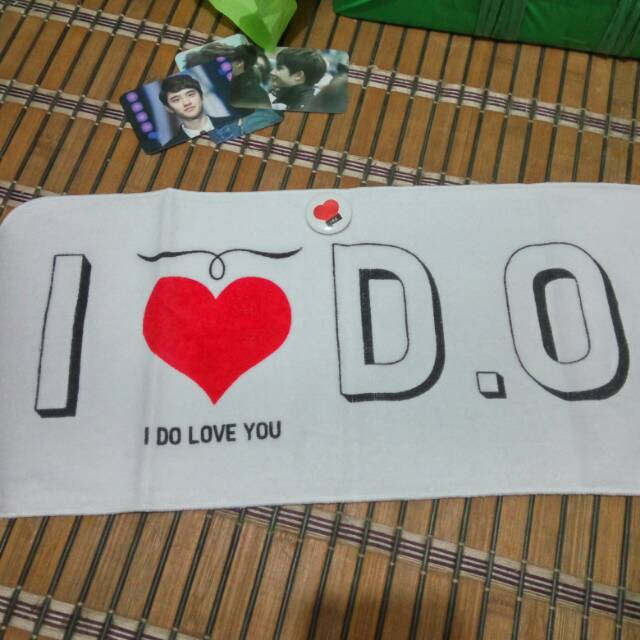 Kyungsoo Towel (Fansite Season Greeting EXOIDO)