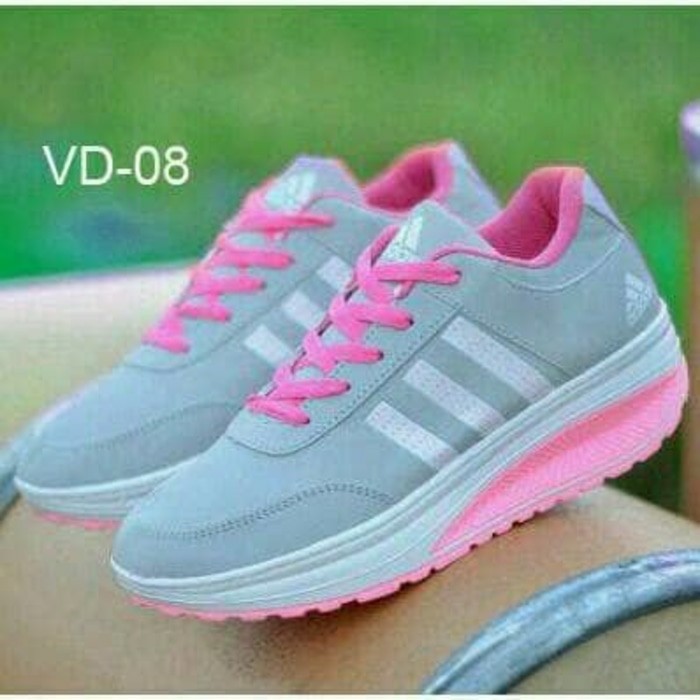 Super Promo Murah Sepatu Runing Adidas Wanita