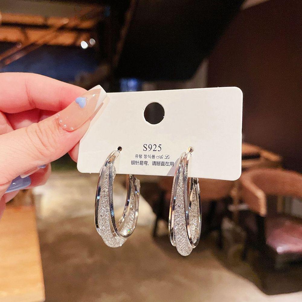 Mxbeauty Logam Anting Hoop Wanita Indah Geometri Lingkaran Besar Berbentuk C Anting Kristal Anting Perempuan