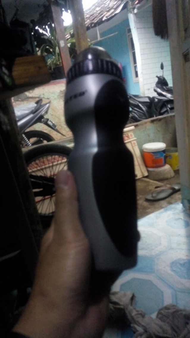 Botol Minum United Kapasitas 750ml Original