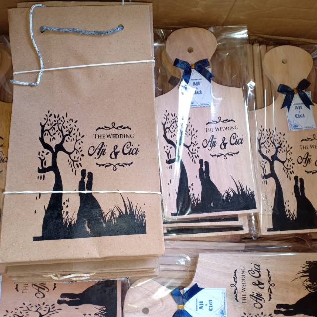 

PAKET 50PCS dan100PCS SOUVENIR TELENAN + PAPERBAG UNTUK PERNIKAHAN KHITANAN AQIQAH WEDDING NIKAH