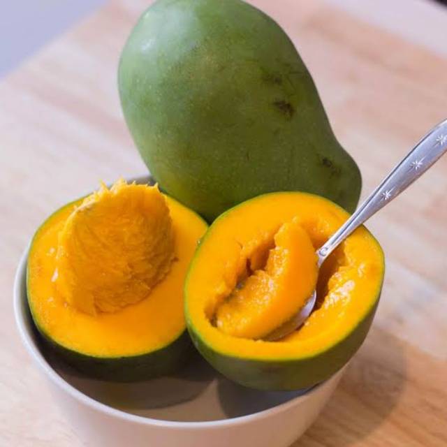 

PROMO HARI INI SAJA Paket 1 Kg Mangga Alpukat / Mangga Klonal 21 Manis Super Murah