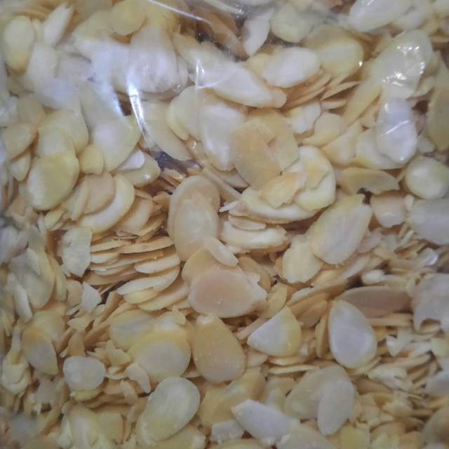 Almond Slice / Kacang Almond