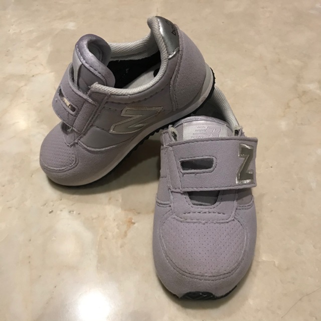 New balance kids / sepatu anak