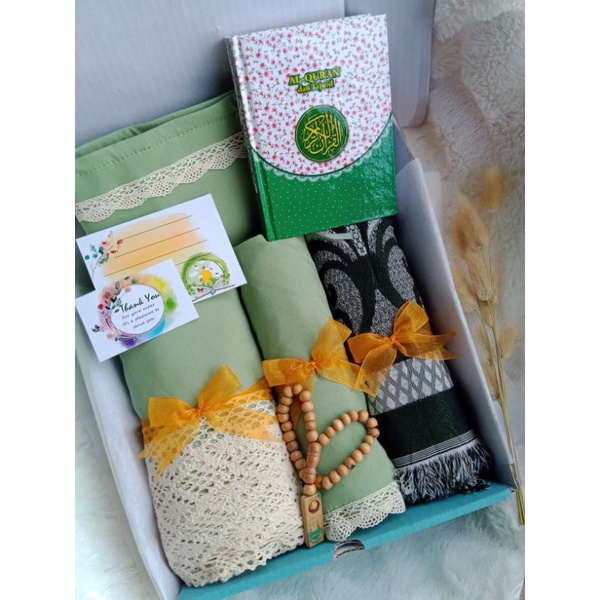 Hampers Mukena Renda Besar Sajadah Al Qur'an/Hampers Gift Box/Kado Pernikahan/Hampers Lebaran/Kado ulangtahun/Kado Wisuda/Hampers Cewek