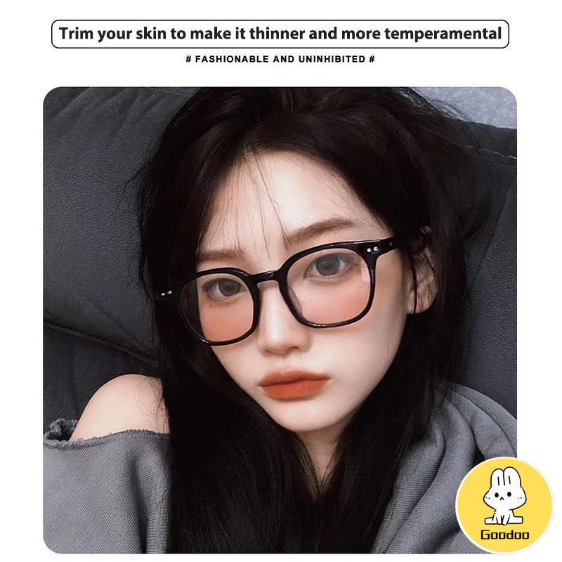 Kacamata Bingkai Hitam Gradient Pink Blush Glasses Wanita Trendi Wajah Bulat untuk Foto -Doo