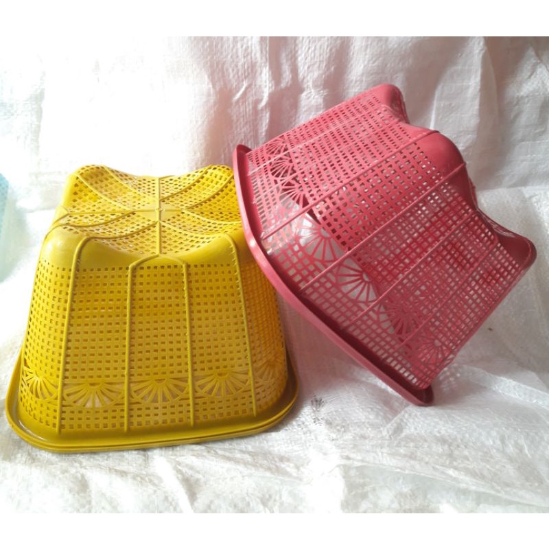 Ceting plastik kotak ( Harga Perlusin ya )