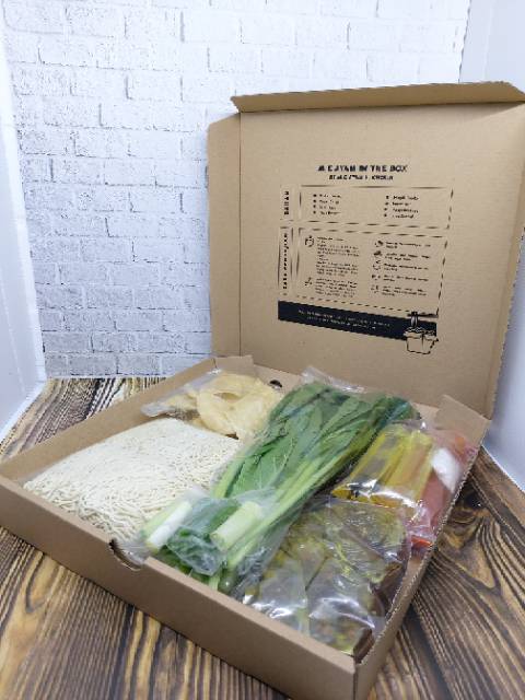 

Mie Ayam Big Box (6 Porsi)