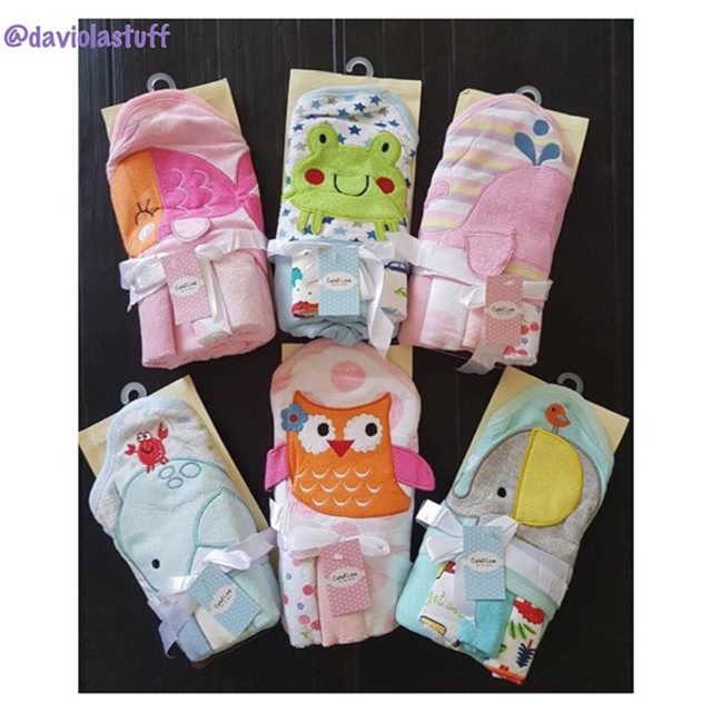 Hooded Towel Catell Love (Selimut Handuk Topi + 3 sapu tangan)