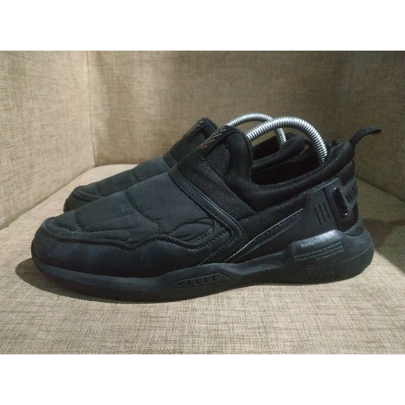 sepatu merk hawkins sport