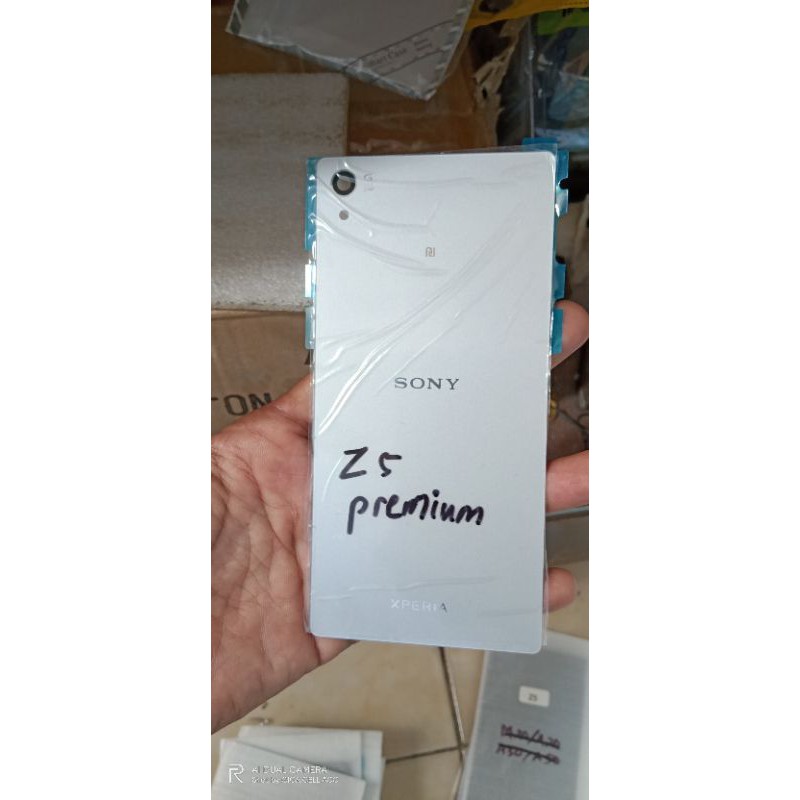 backdoor tutup batrey sony z5 premium