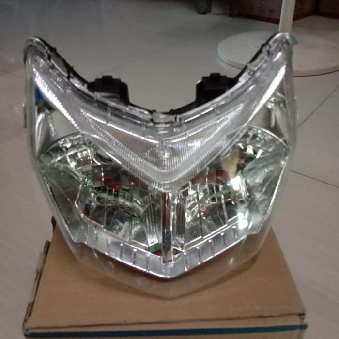 Reflektor / Lampu Depan Supra X 125 ' 14