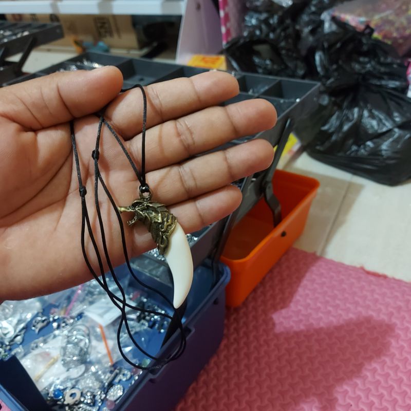 KALUNG TALI BANDUL TARING NAGA