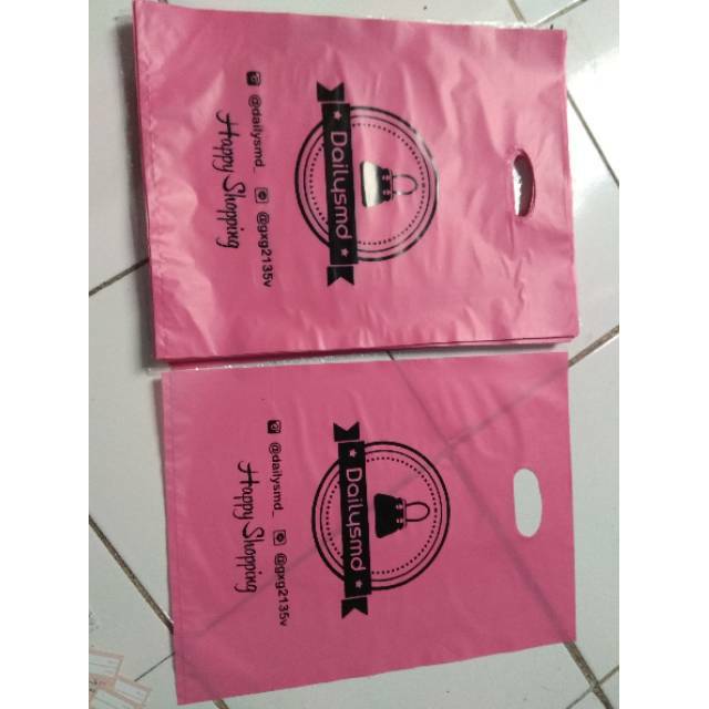 

Plastik shoping bag 30 x 40 + sablon 1 warna