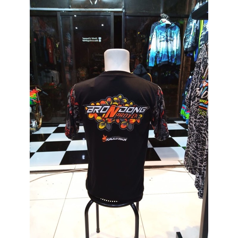 KAOS BRONDONG PROYEK .