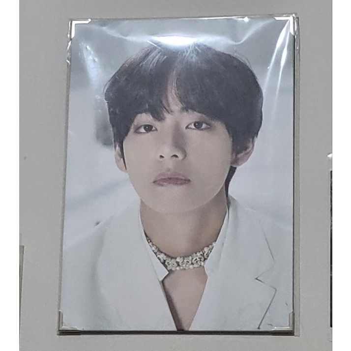OFFICIAL BTS PREMIUM PHOTO V